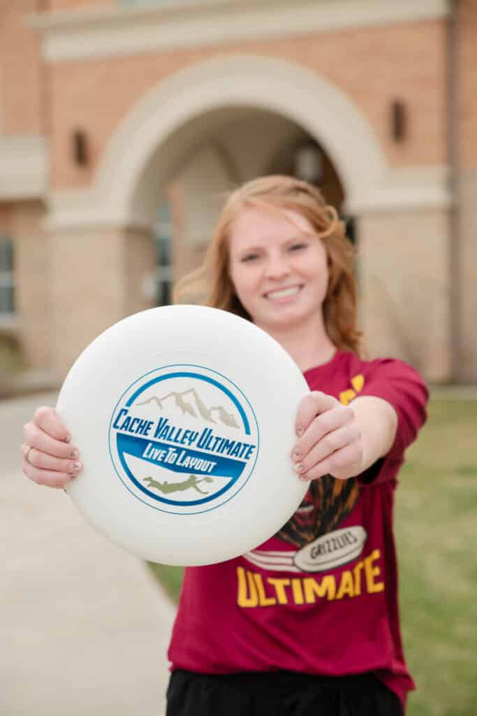 Jadalyn holding a frisbee